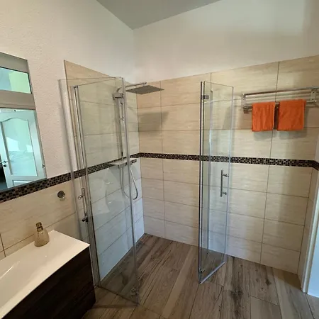 Am Waldguertel Pensjonat