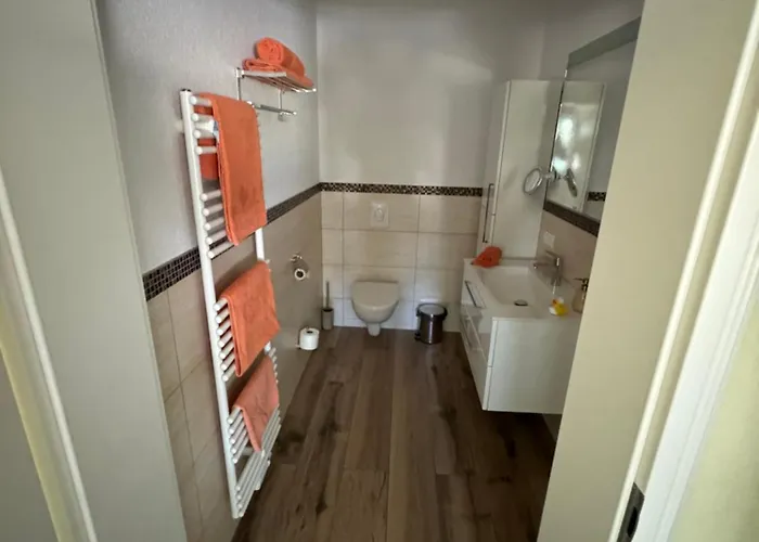 Am Waldguertel 3* فورست