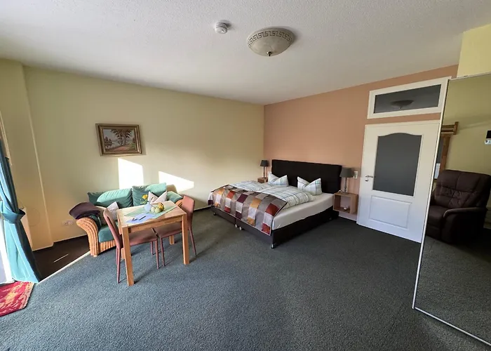 بيت ضيافة Am Waldguertel